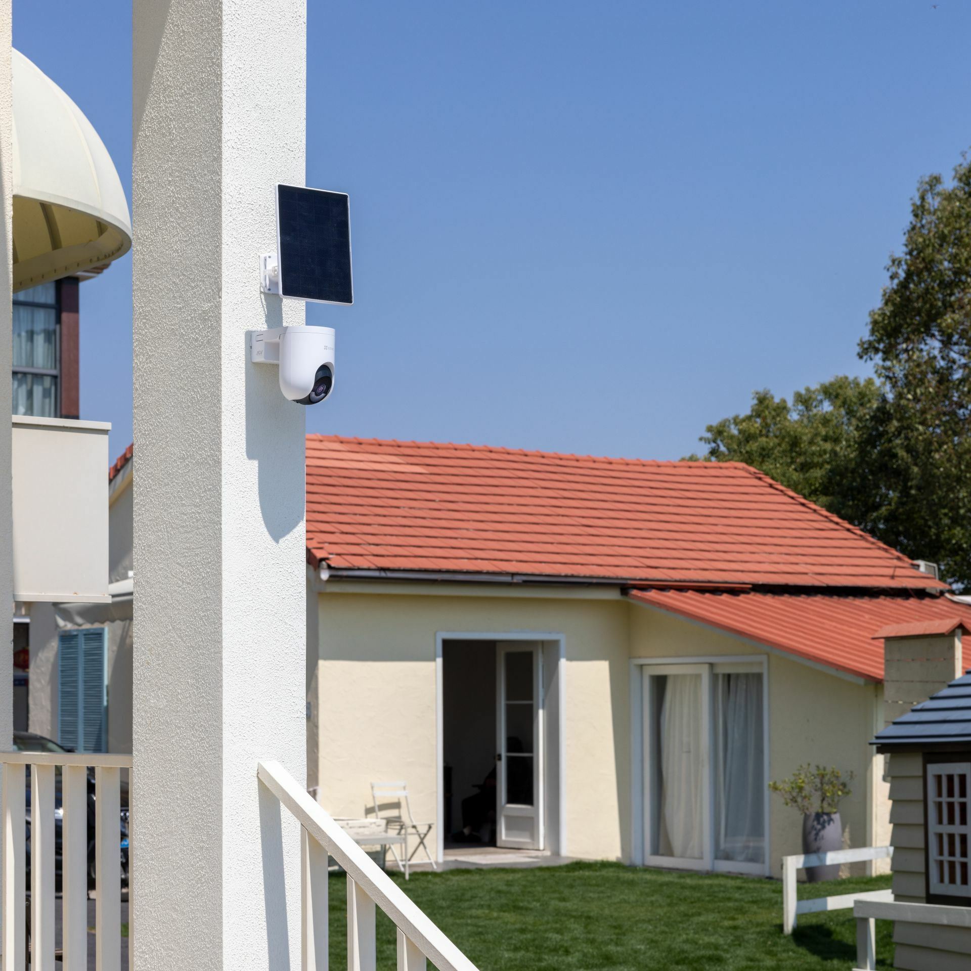 EZVIZ kamera 8.0MP brezžična HB8c Lite 4K kit + solarni panel CS-HB8c/SP (4K) - slika 2