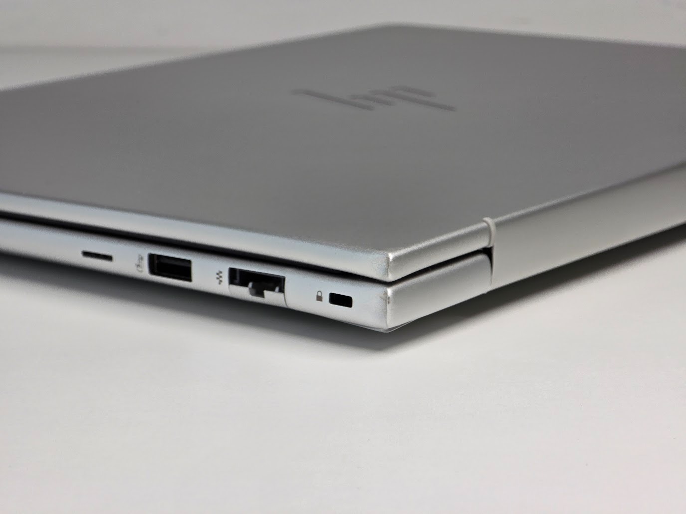 Prenosnik HP EliteBook 645 G11 / Ryzen 5 / RAM 16 GB / SSD Disk / 14,0″ WUXGA - slika 3